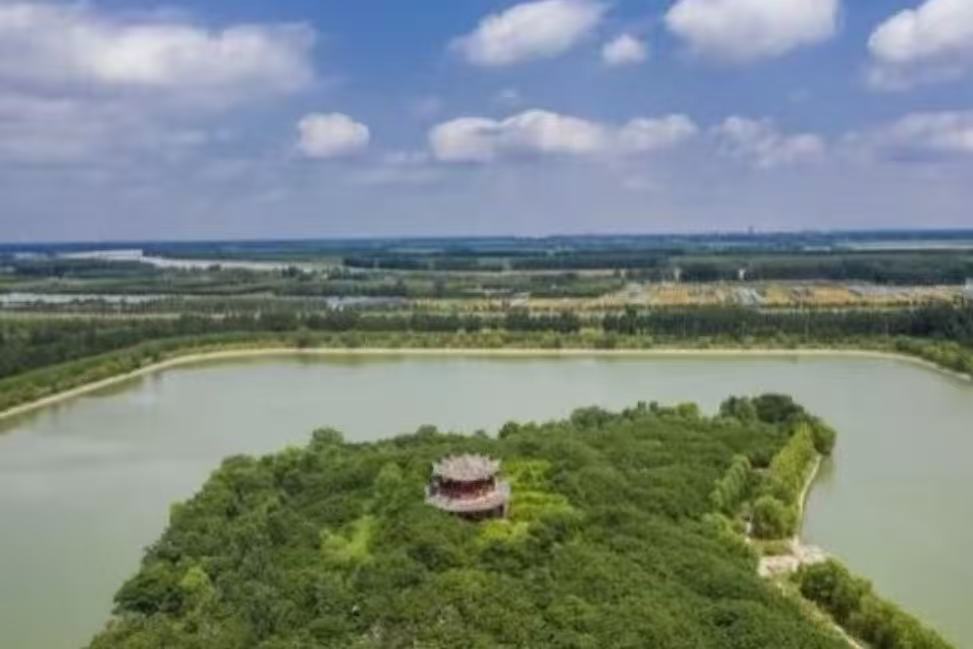 Yellow River Delta Tourist Island